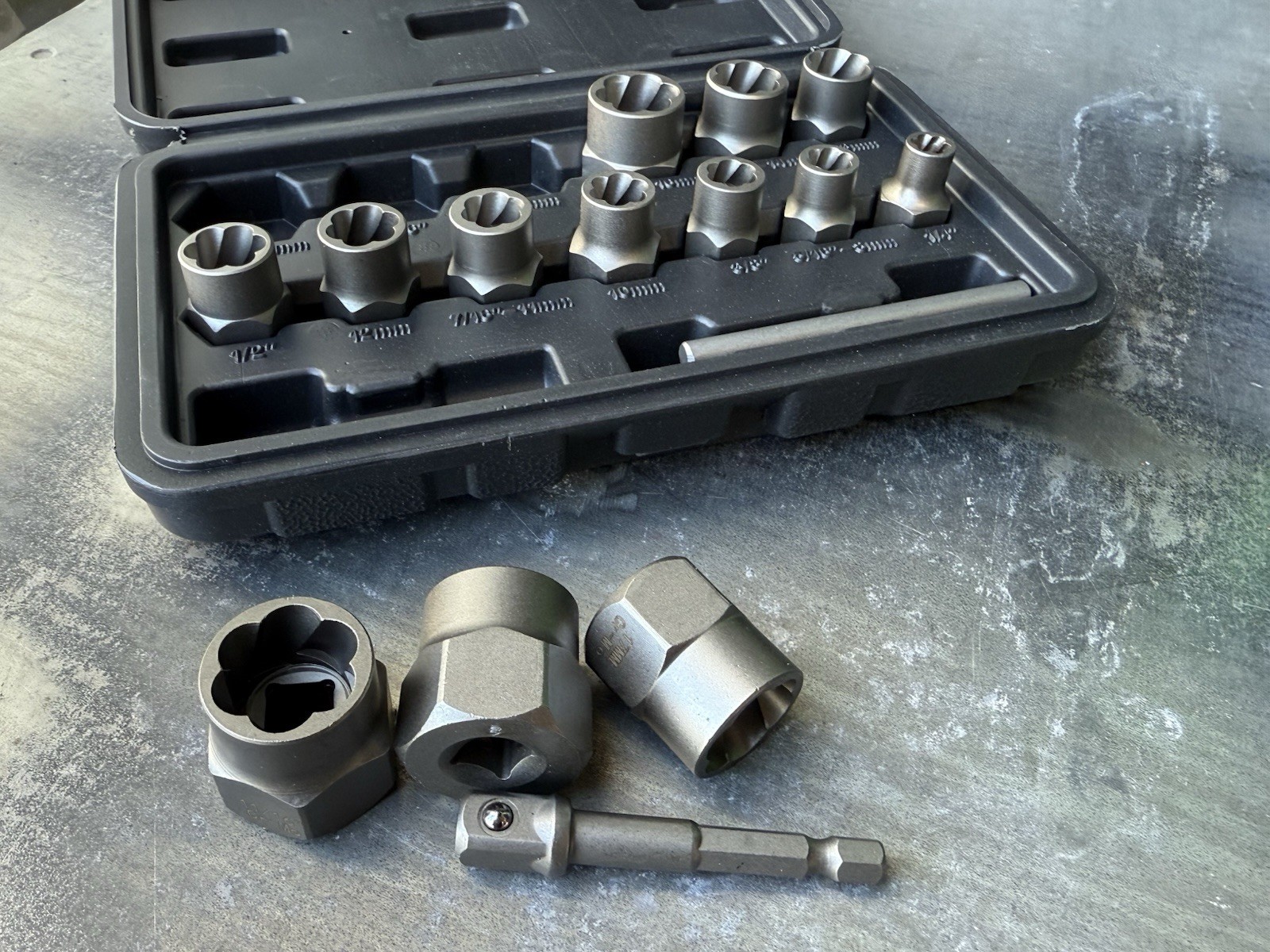 15Pcs Bolt Extractor Kit 3/8" Dr. Impact Bolt & Nut Screws Stud Remover Socket