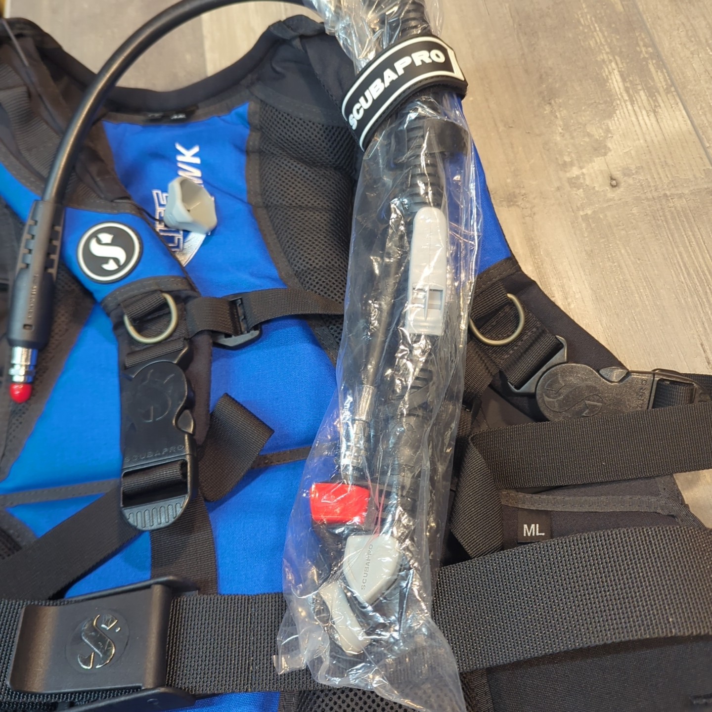 SCUBAPRO Litehawk Diving BCD w/BPI (Black/Blue) Back Inflated Lightweight