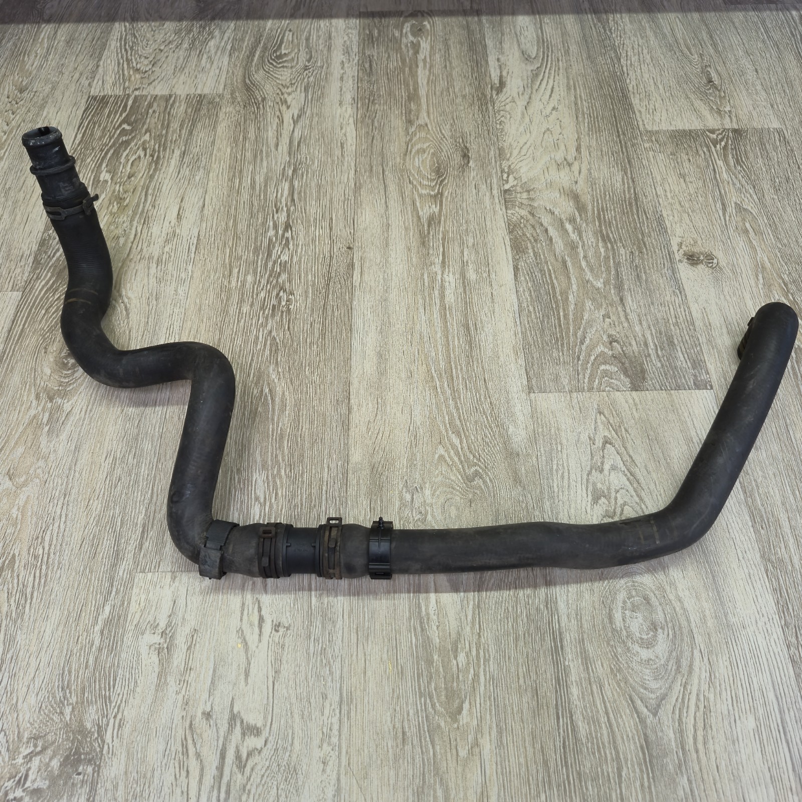 BMW Mini Cooper S R55 R56 R57 R58 R59 N14 & N18 Lower Coolant Hose 17122754223