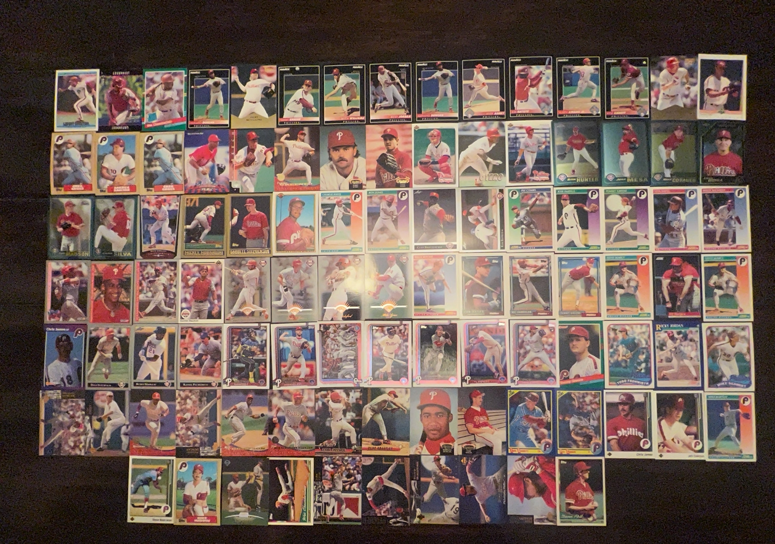 Philadelphia Phillies Lot of 100 Cards Near Mint/Mint Lot #43 Through the Years