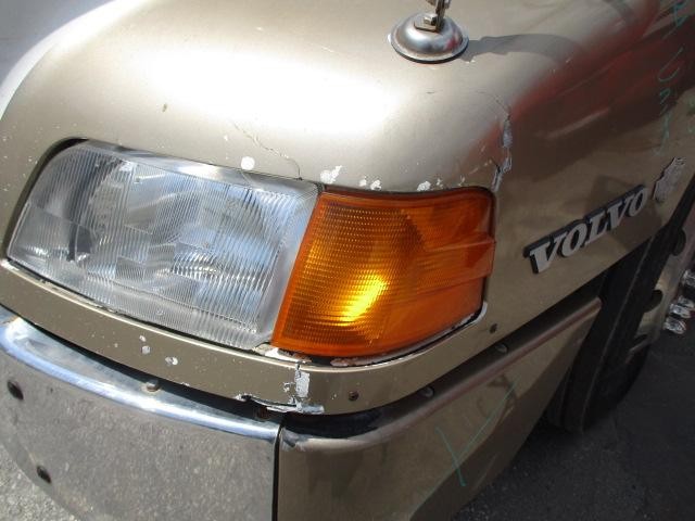 For 2001 VOLVO VNL HOOD N/A , FL