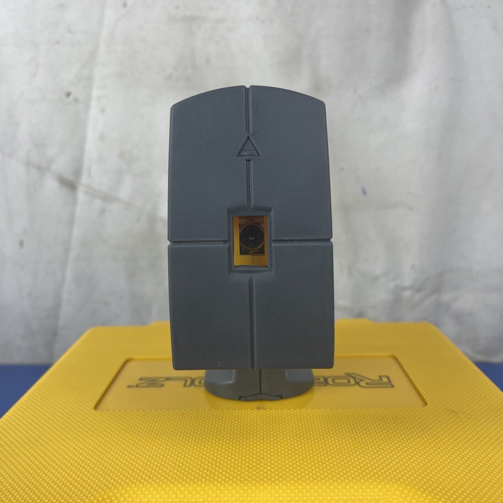 RoboToolz Electronic Self Leveling 5-beam Laser RT-7610-5 ￼With Case & Eyewear