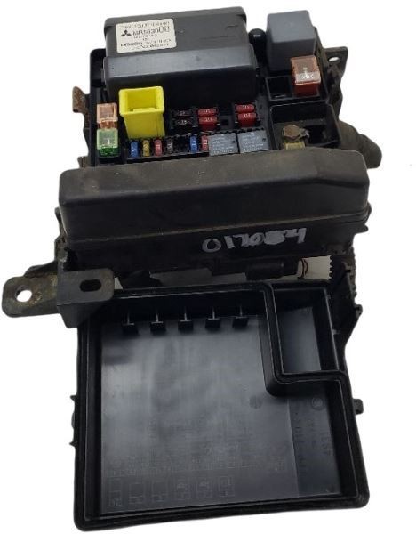 Used Fuse Box Engine fits: 2003 Mitsubishi Galant engine compartment Grade A