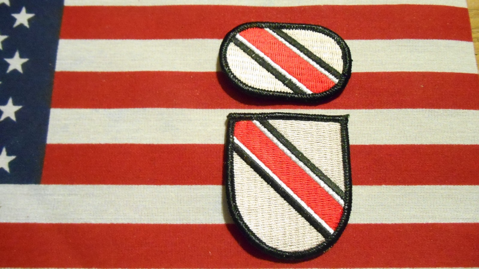 346th Psycological Operations Company Airborne Beret Flash & Para Oval Patch