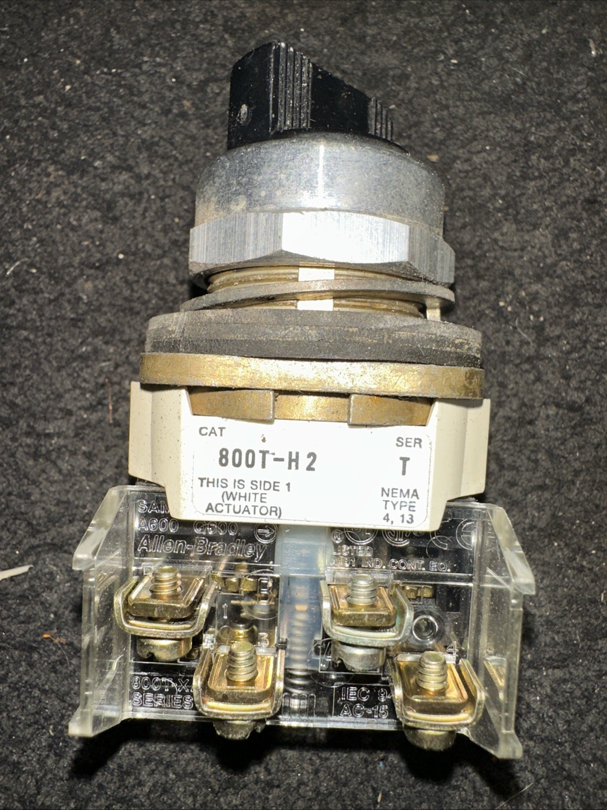 Allen Bradley 800T-H2 Ser T Selector Switch 4-wire (st730)
