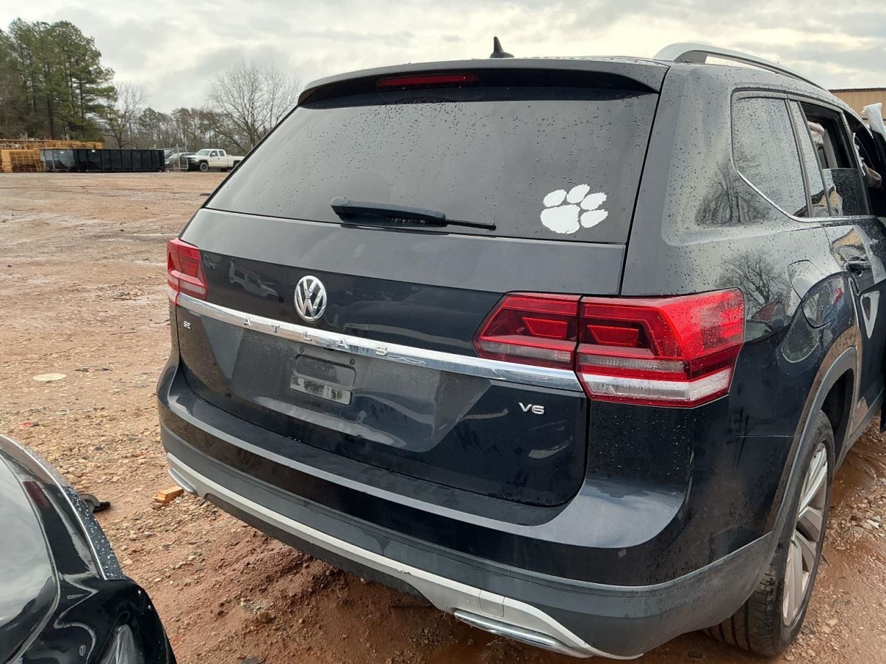 ATLAS 2018 Glove Box 4982003