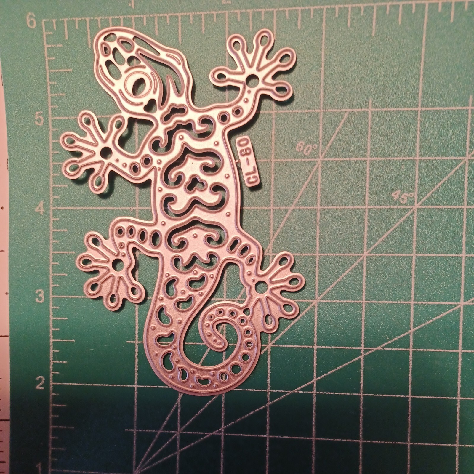 Universal Thin Metal Die Cut Tool Lizard Iguana Hawaii Mexico Anole chameleon