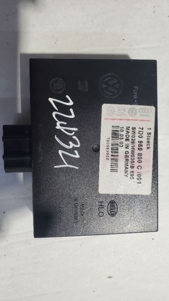 Theft Locking Control Module PN:7d0959800c OEM 2001 2002 2003 Volkswagen Eurovan