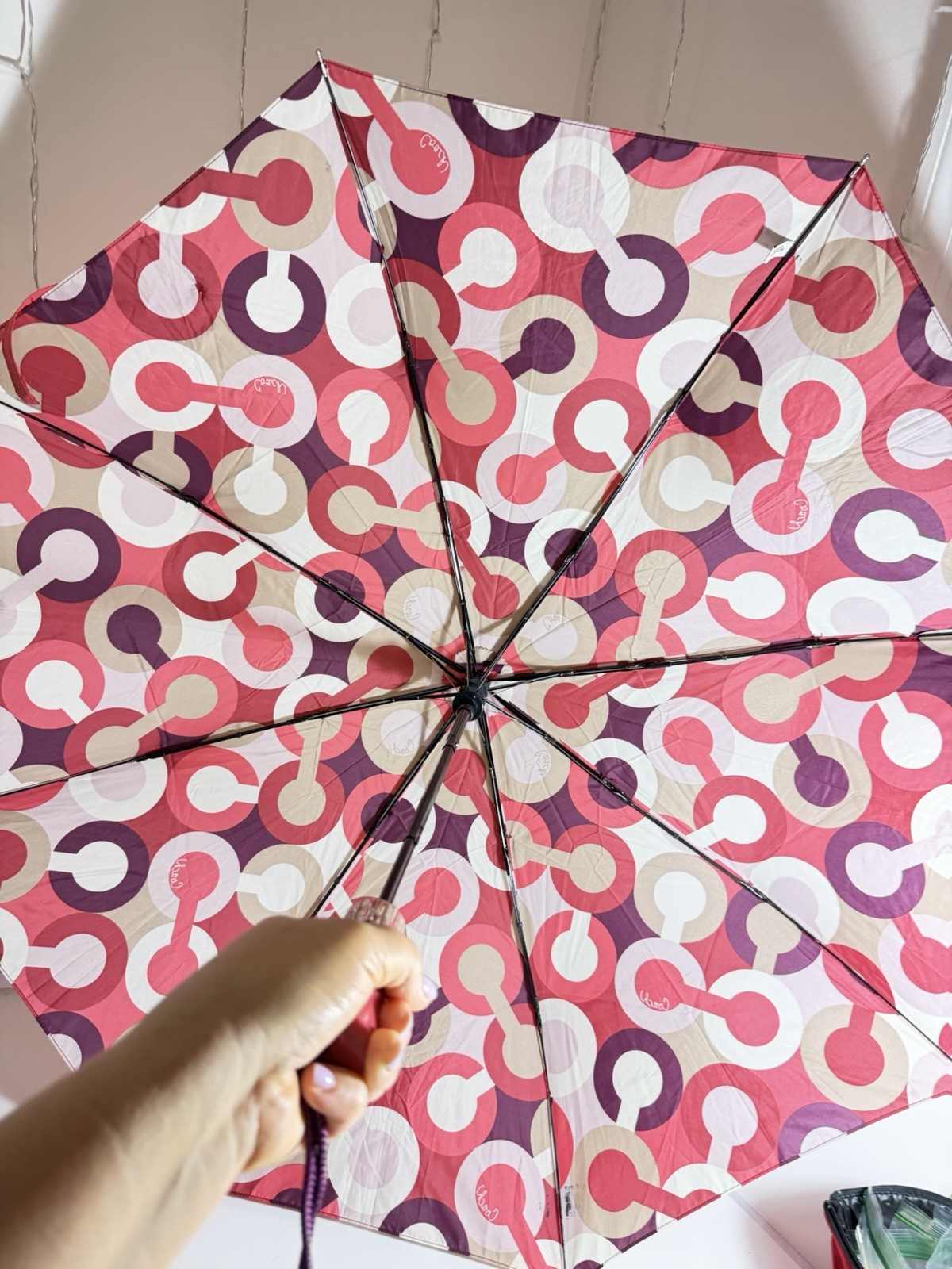 Coach Logo Compact Folding Umbrella Auto Open Red Purple Geometric Print