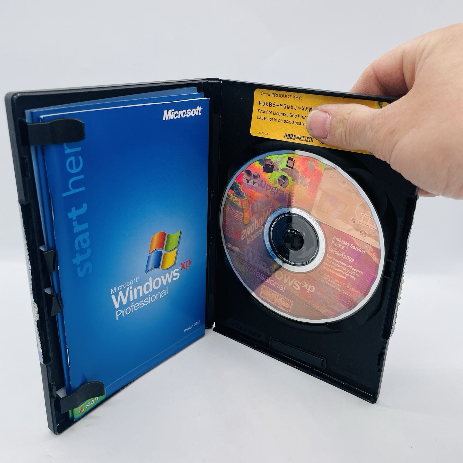 Microsoft Windows XP Professional Upgrade Version 2002 SP2 CIB w/ Product Key