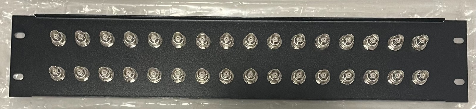 32 BNC Rackmount Panel