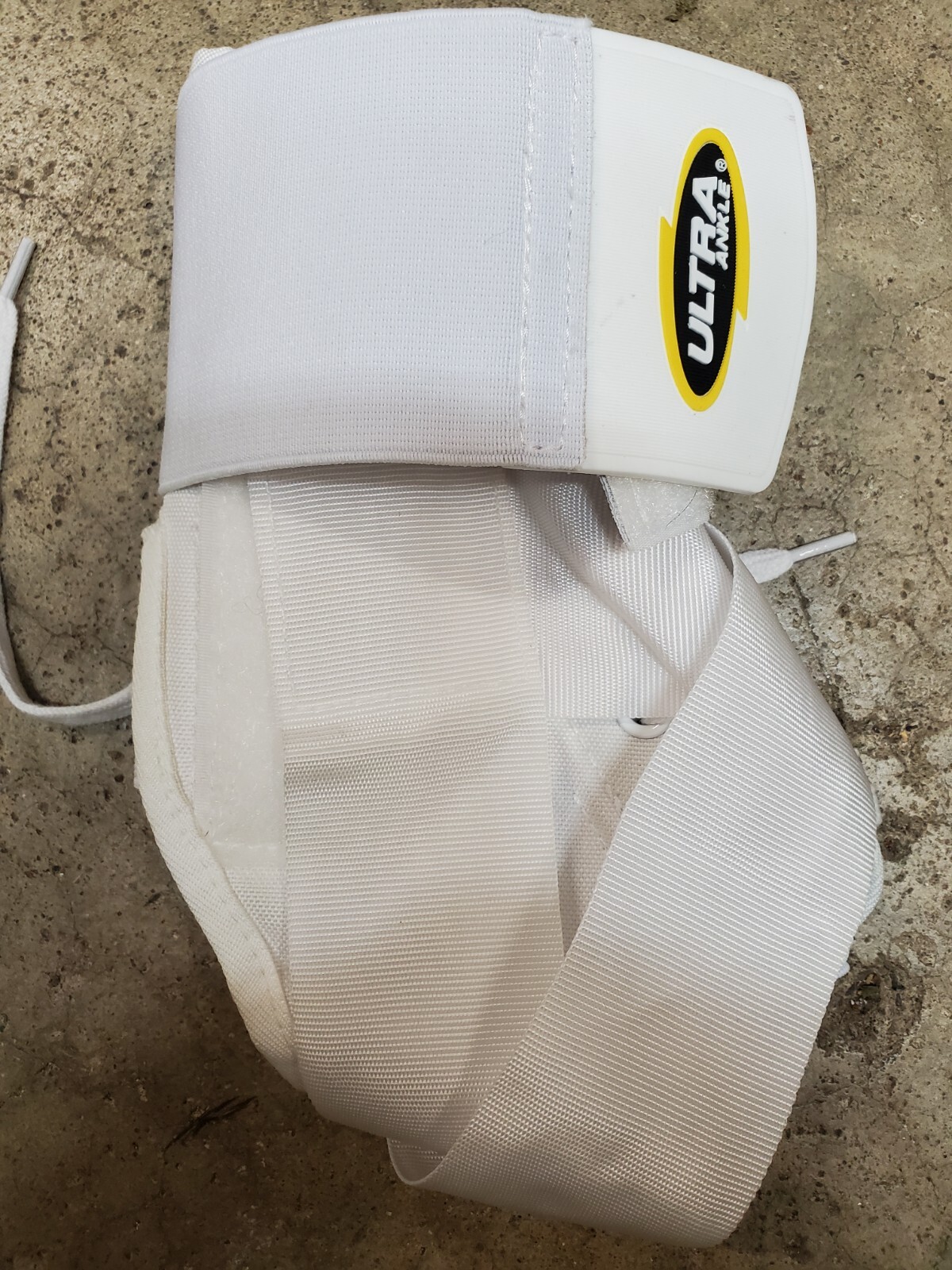 Ultra 360® Lace-Up Adjustable Ankle Brace – For Ankle Stabilization SMALL White