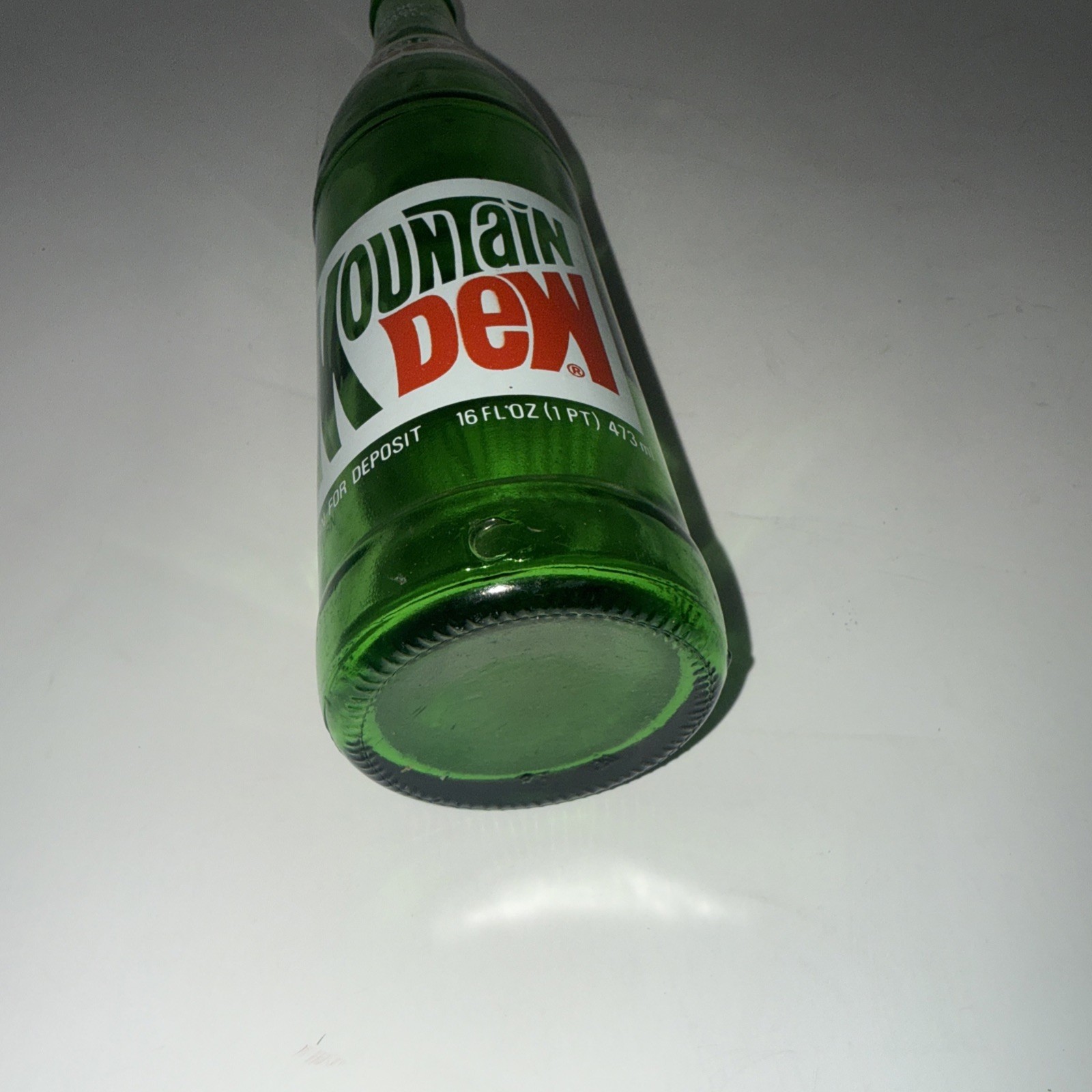 Vintage Mountain Mt Dew Green Glass Soda Pop Bottle 16 Oz 1 Pint - Fast Ship!
