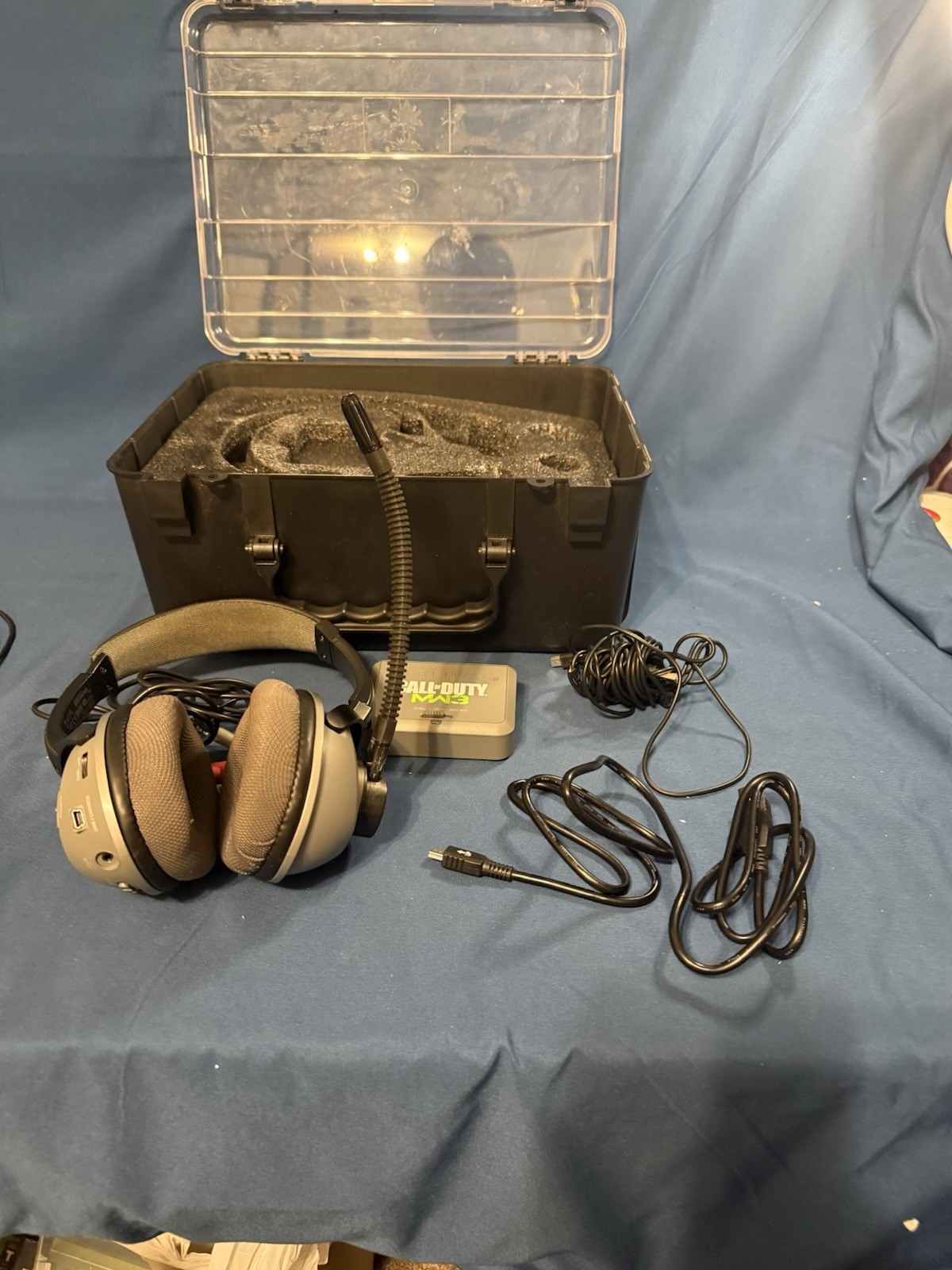 Turtle Beach Ear Force Bravo Call of Duty Modern Warfare 3 Headset with Case Bun