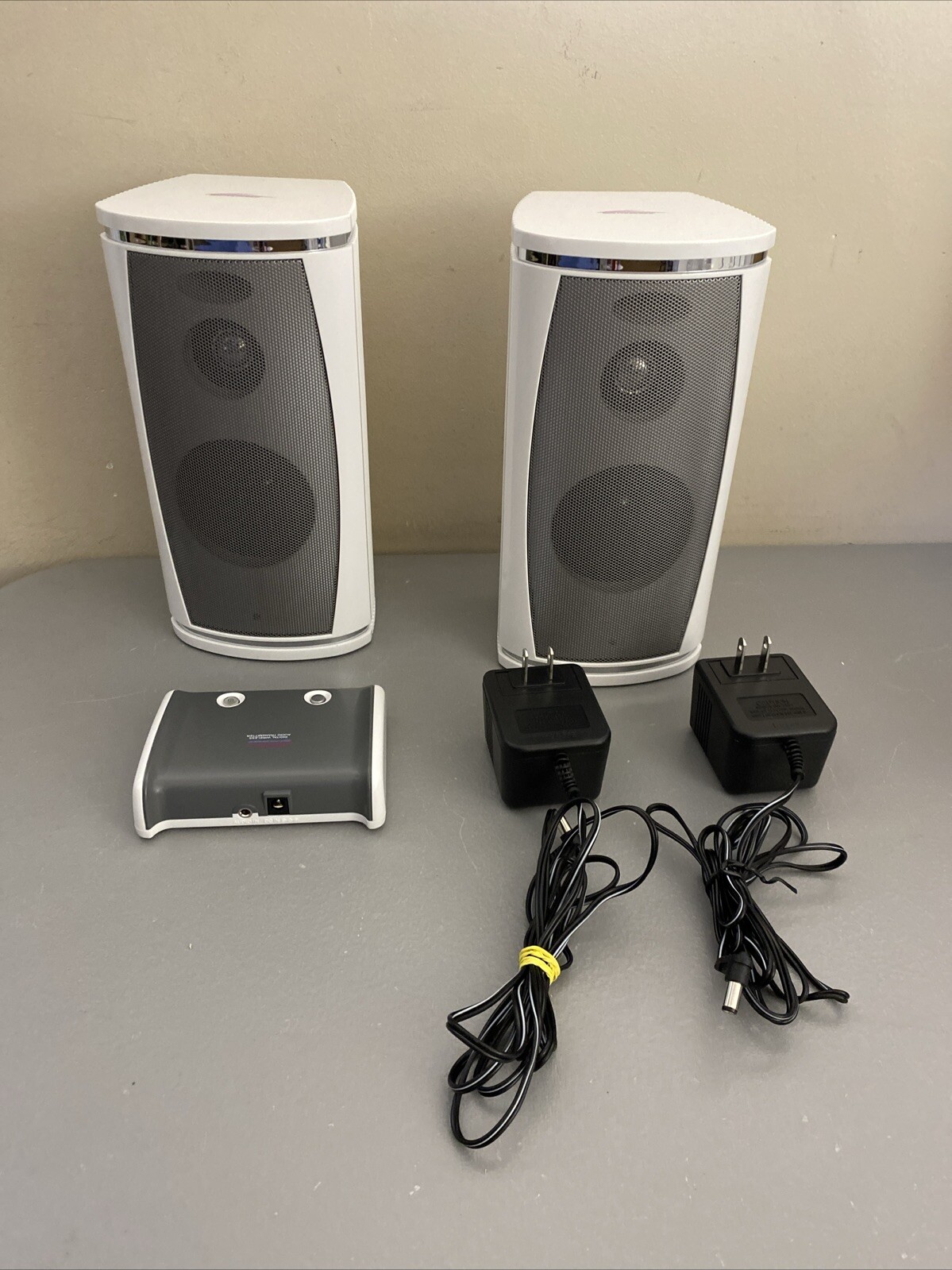 2.4GHz Digital Wireless Speakers SP1390