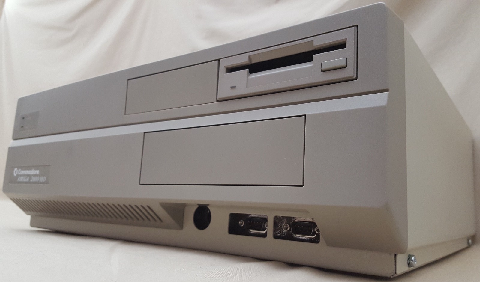 Commodore Amiga 2000 A2000 Desktop Computer rev6.3 1MB 8373 Denise - CA1064106