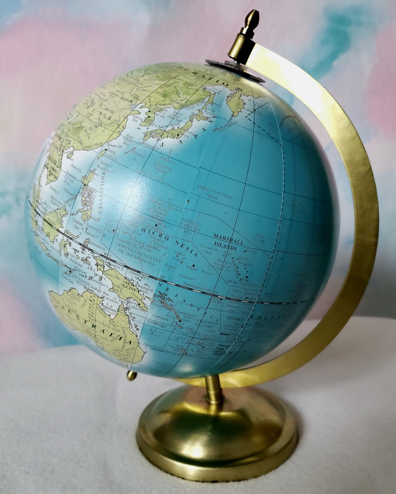 World Globe Tabletop Display 12 Inch Decorative Desk Blue/Green Metal Base NWT
