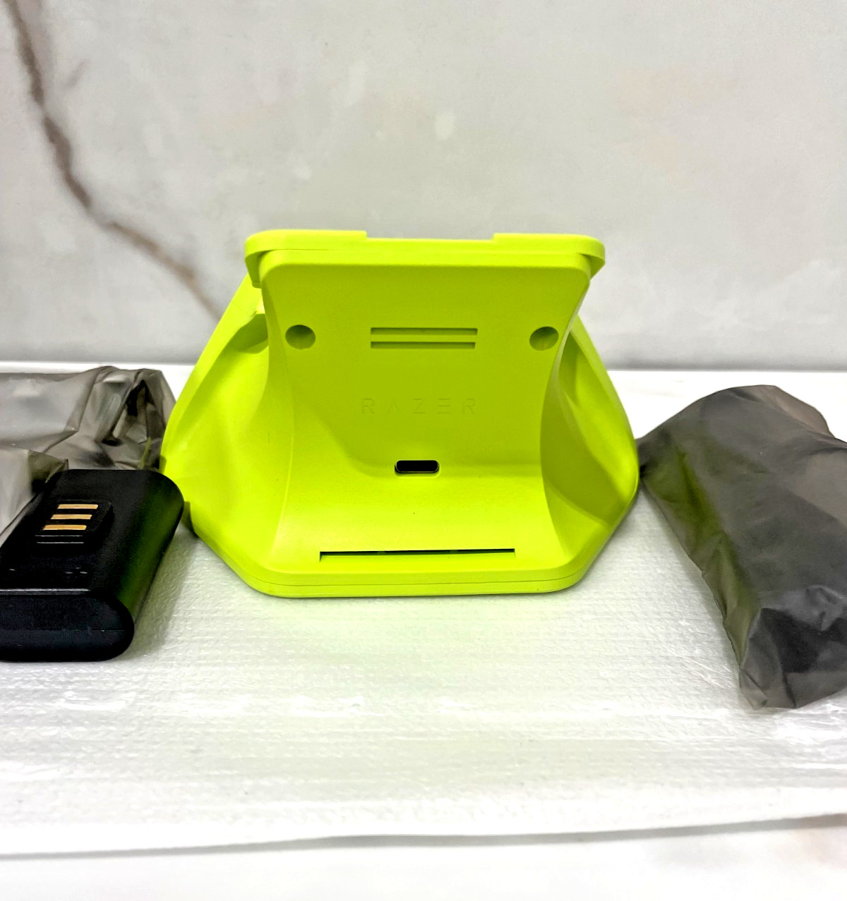 Razer Kaira X Charging Stand for Xbox Controllers - Electric Volt