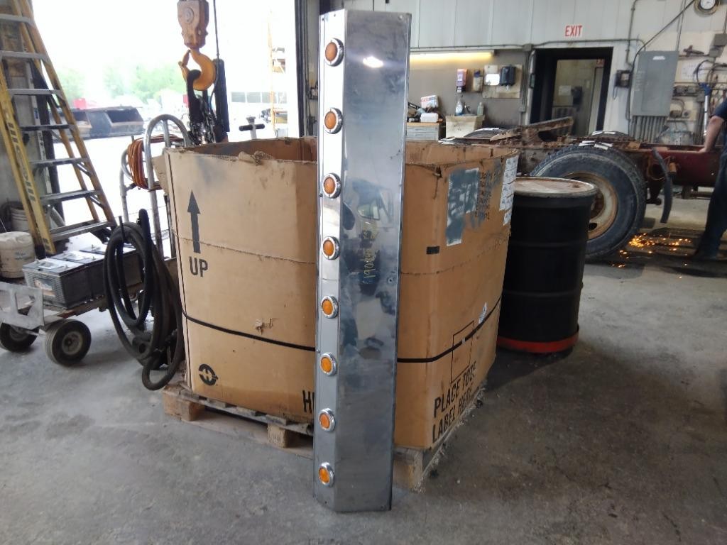 Replaces NA 2004 WESTERN STAR 4900 CAB SKIRT FILLER PANEL ,  MN