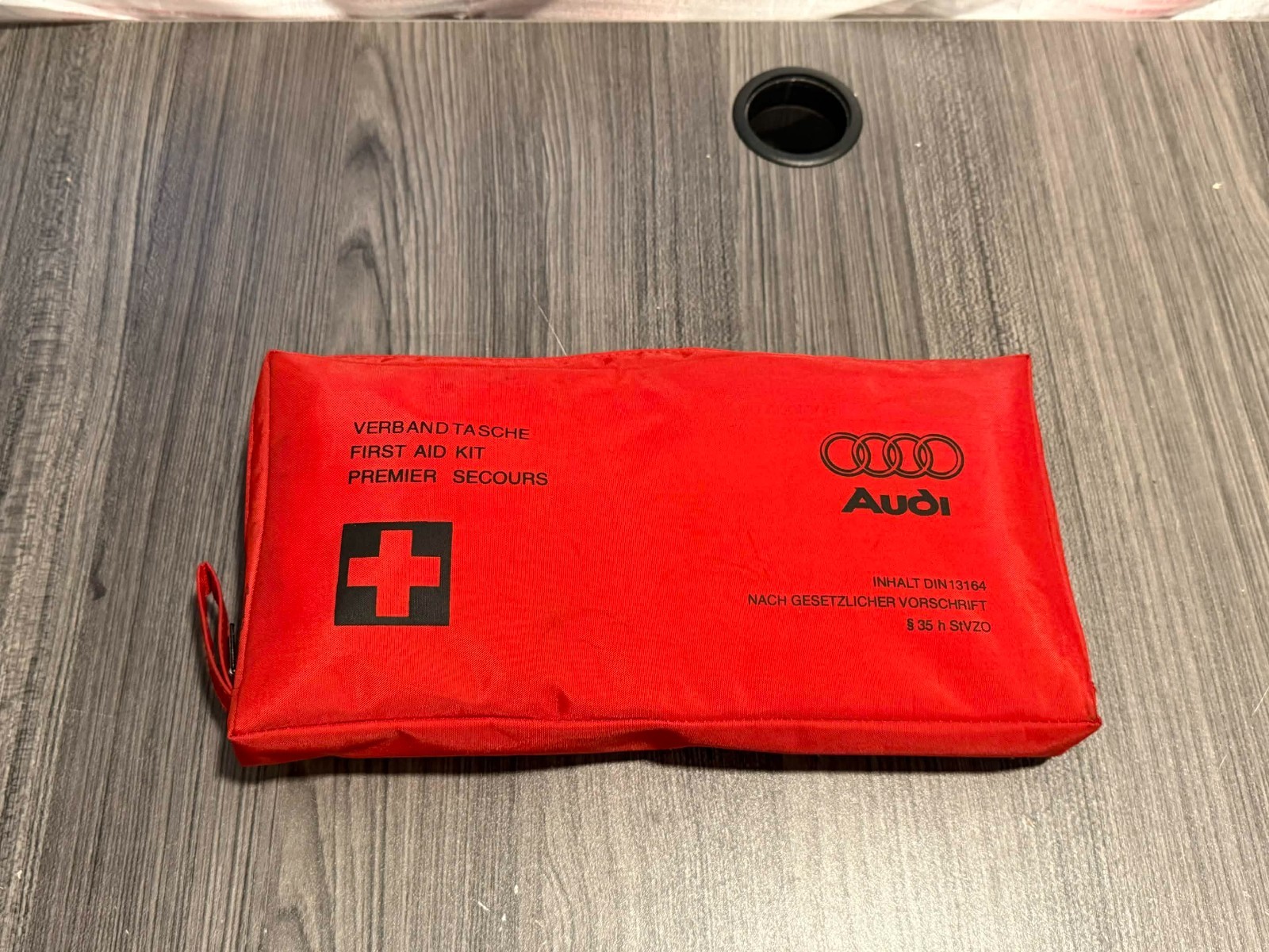 Audi OEM C5 A6 B5 A4 S4 Allroad First Aid Kit 4B0860281 4B0 860 281