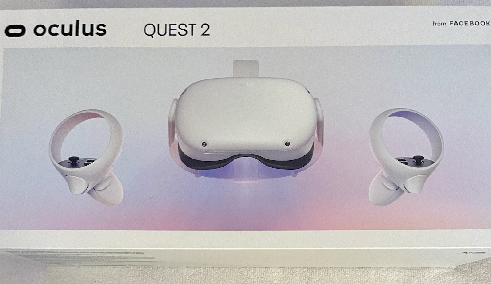 Oculus Quest 64gb with kiwi head strap, EUC, Comes In Original Box