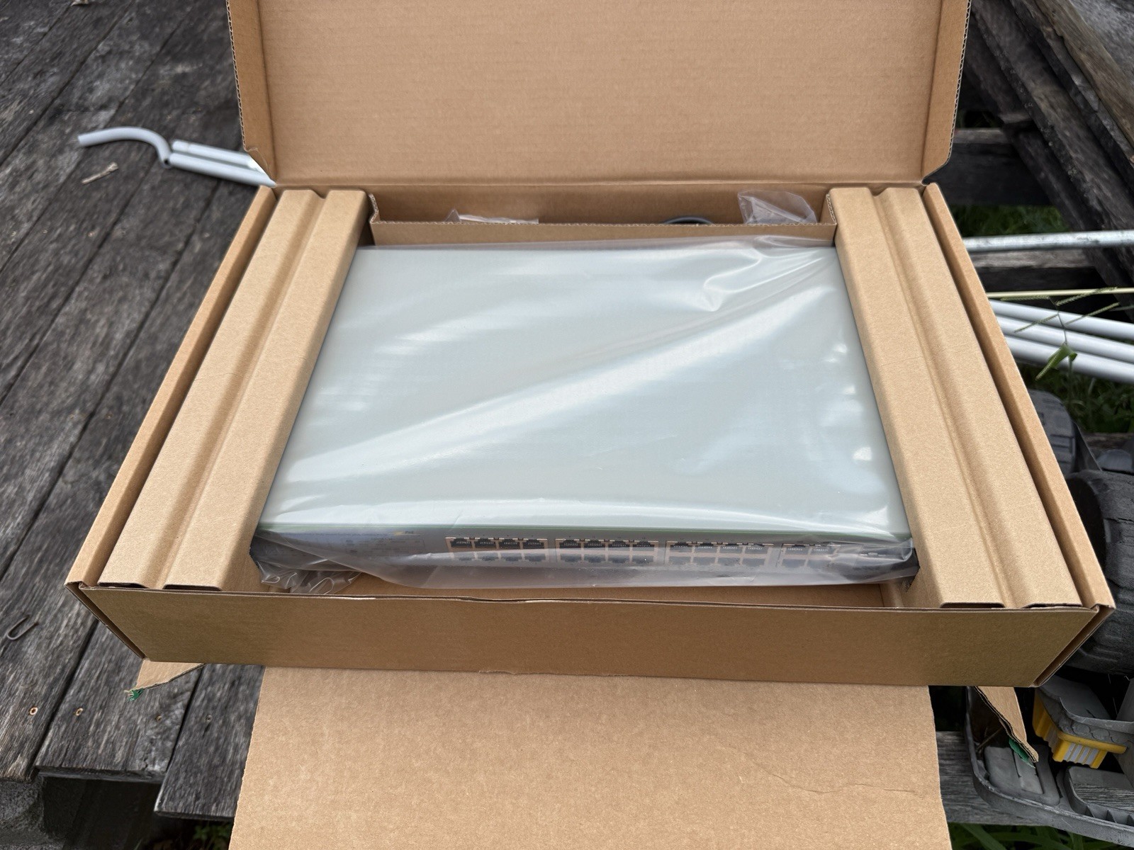 Allied Telesis Inc AT-IGS950-28PS910 Ethernet Switch 28 Ports
