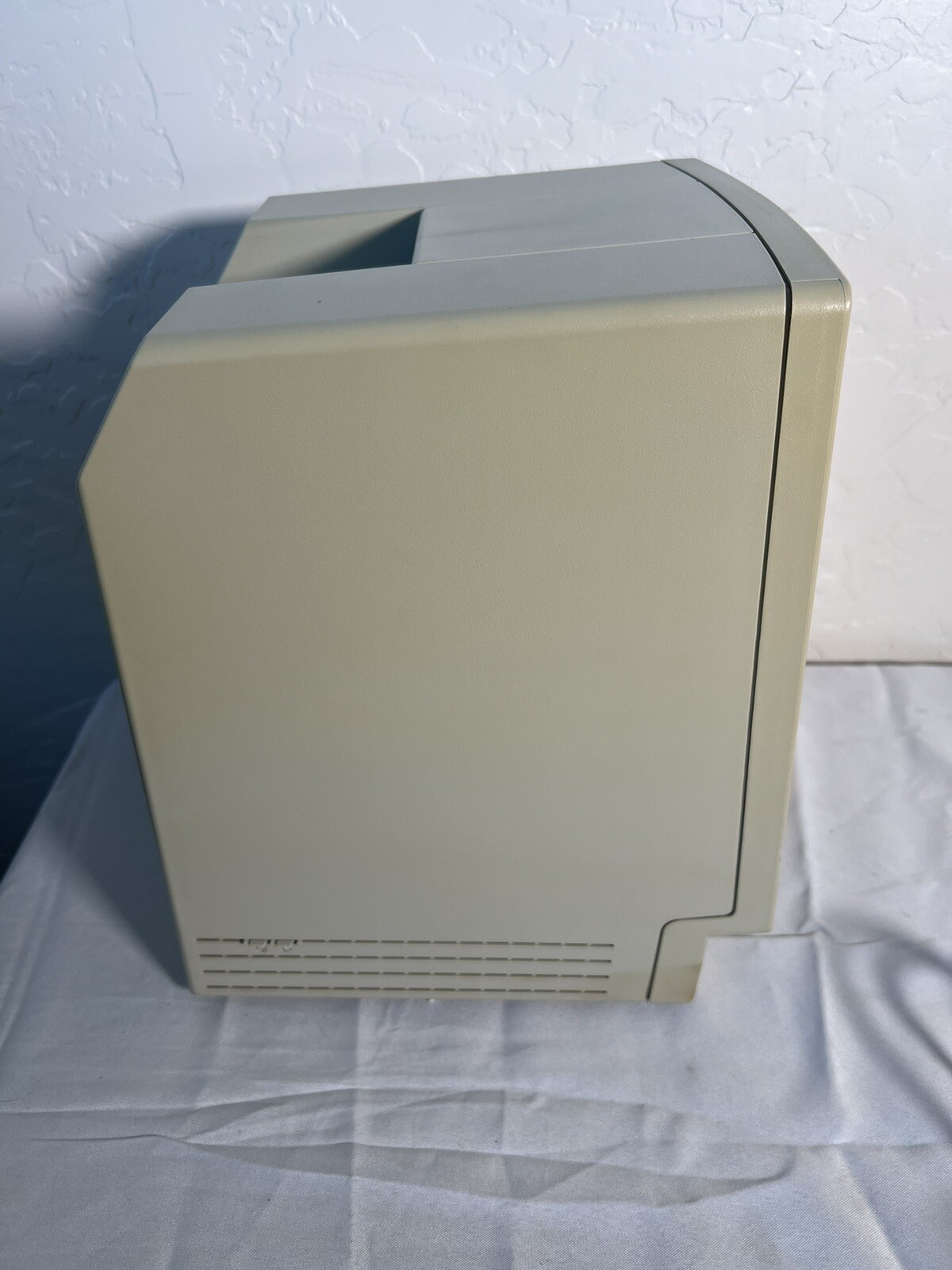 VTG Apple Macintosh Classic Computer Complete w/Box Paperwork Mouse More *READ