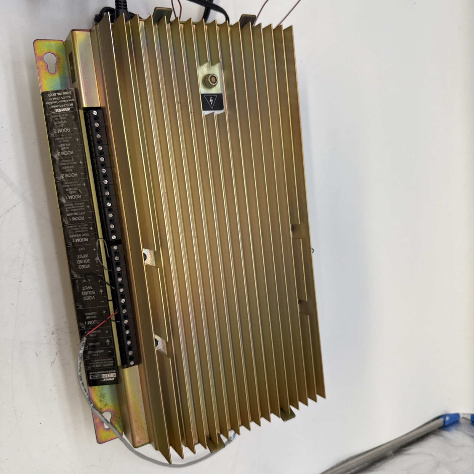 Bose Built-INvisible 102EA-II PN 175461-03 Multi-Zone Power Amplifier WORKING!!