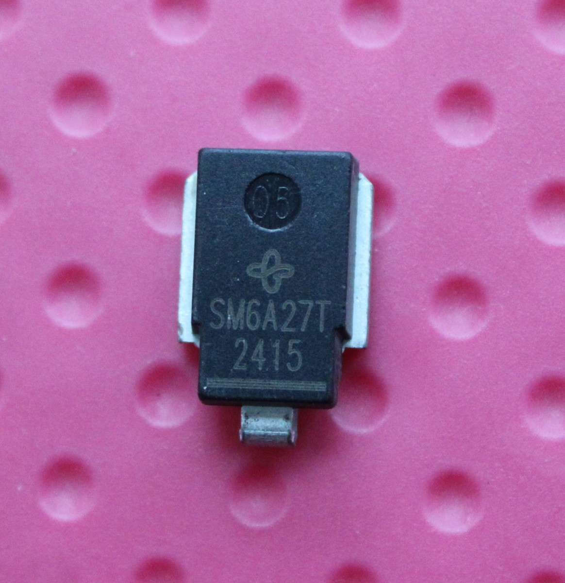 5pcs SM6A27T Integrated Circuit IC