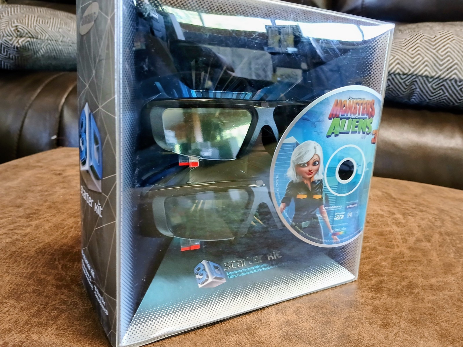 Samsung Monsters vs Aliens 3D Starter Kit New, Sealed in Factory Box