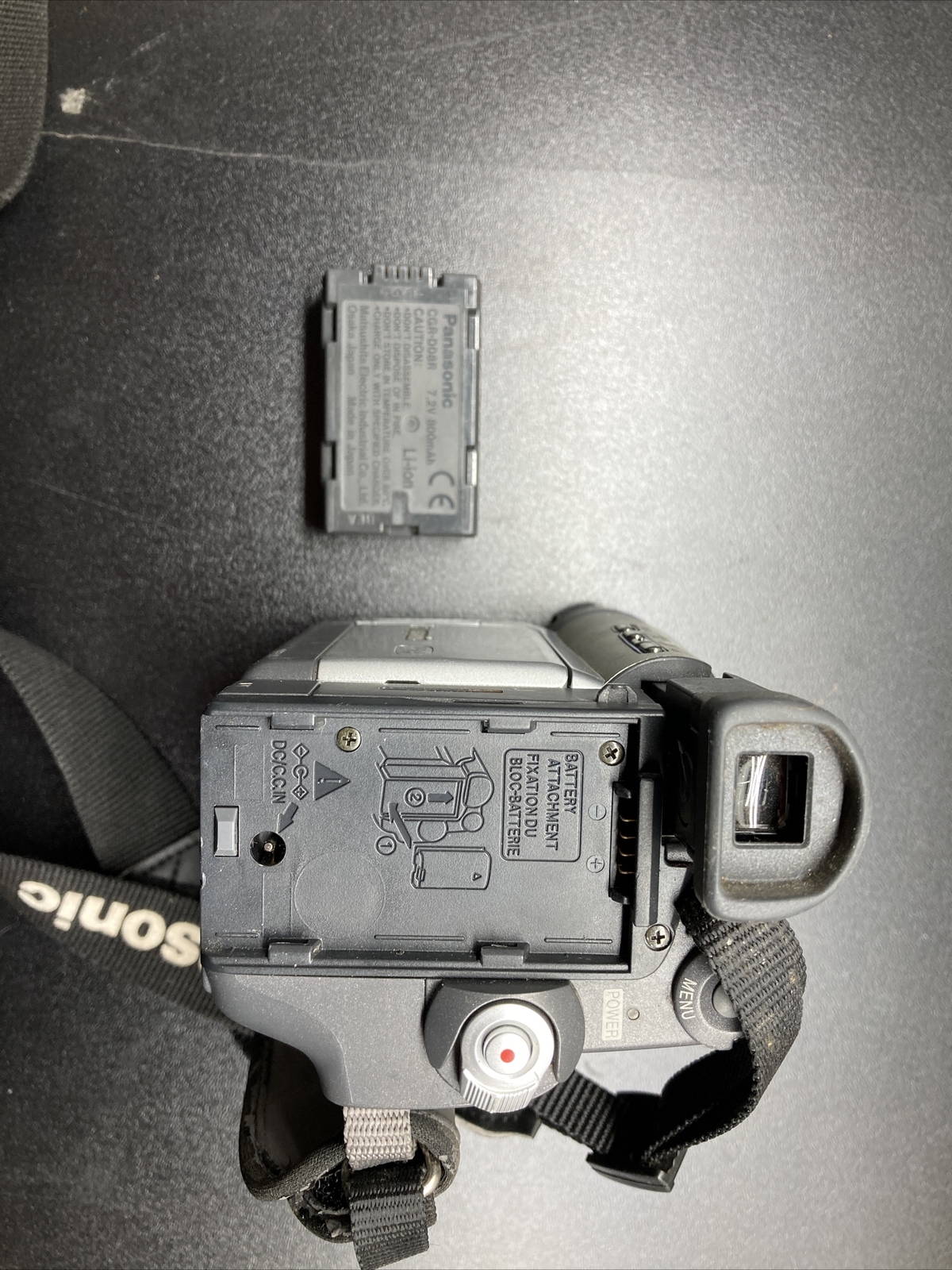 PARTS REPAIR Panasonic PV- DV1030 Recorder Camcorder Camera Silver Untested