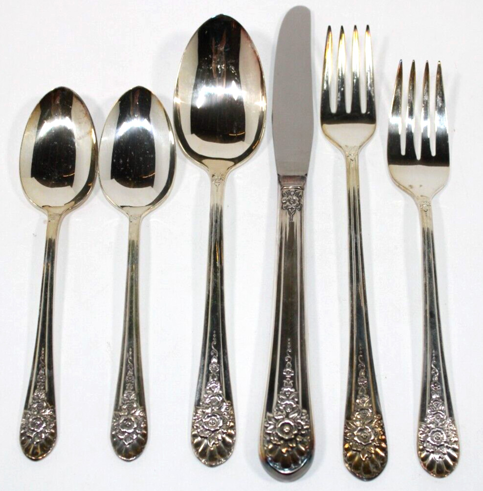 WM Rogers AA Silver Plate JUBILEE Pattern Silverware - 6 pce. Place Setting