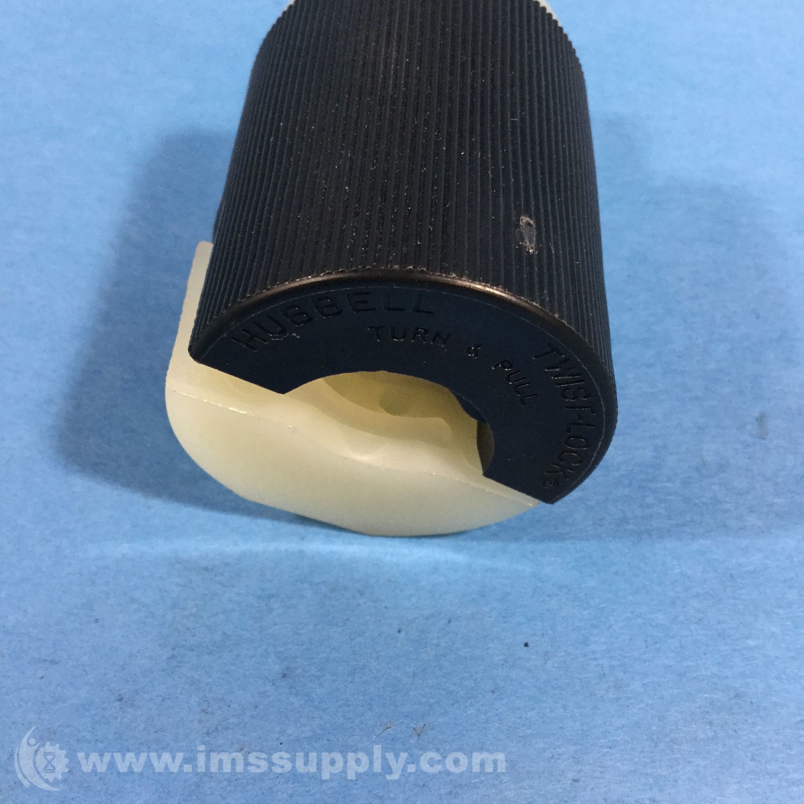 Hubbell HBL4570C Locking Plug FNIP