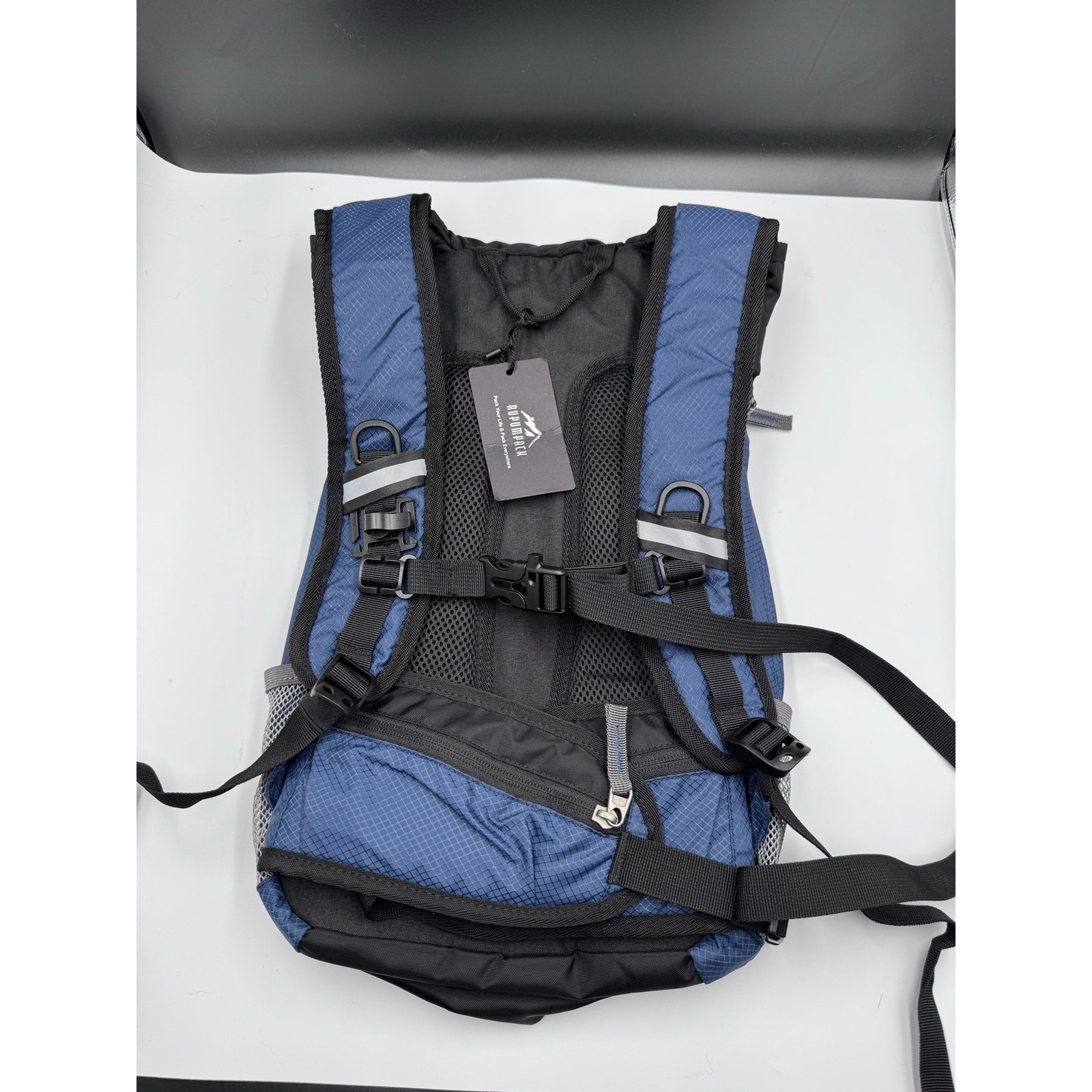 RUPUMPACK 18L Insulated Hydration Backpack Blue Daypack HikingRunning No Bladder