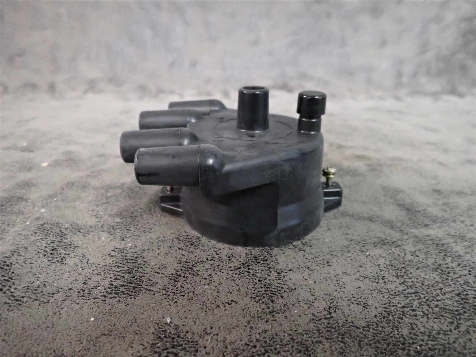 NEW WVE 5D1129 Distributor Cap (G216)