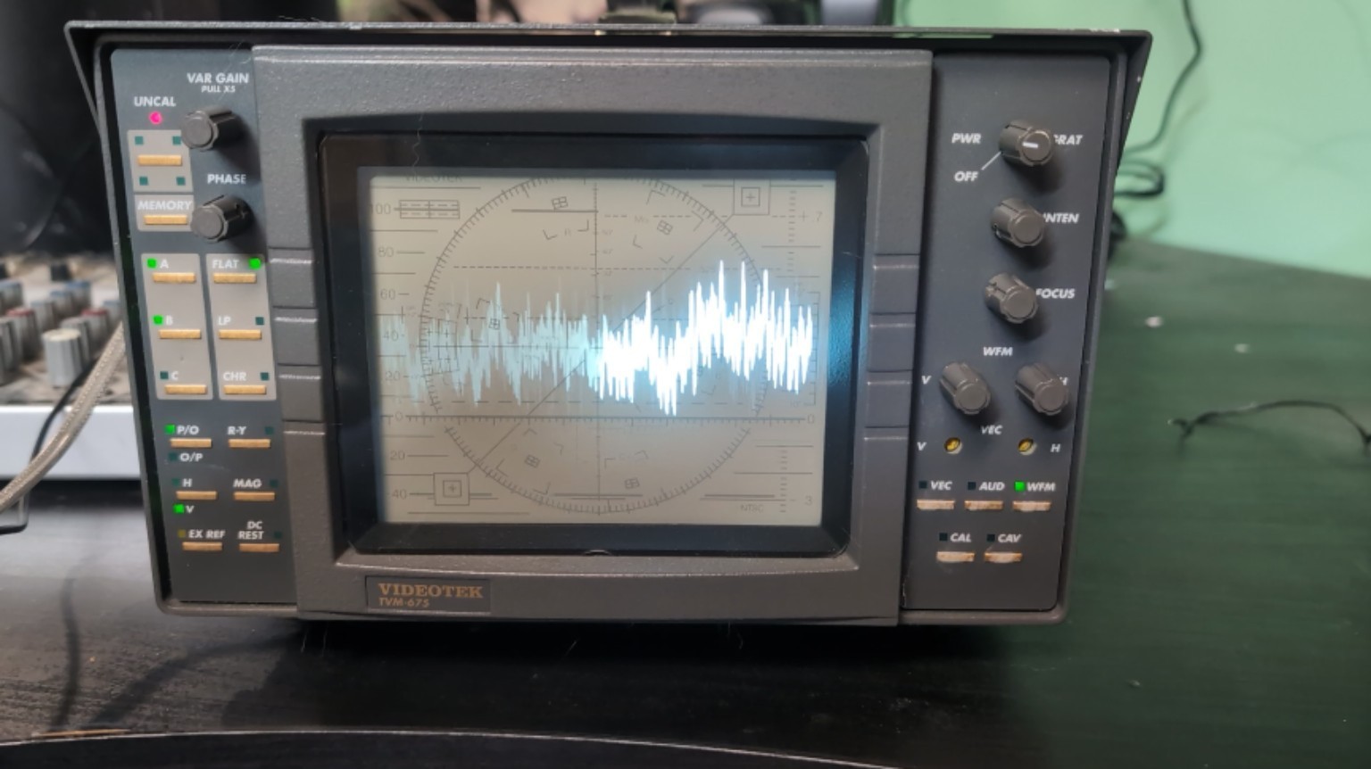 Videotek TVM-675 Analog Vectorscope CRT Signal Analyzer
