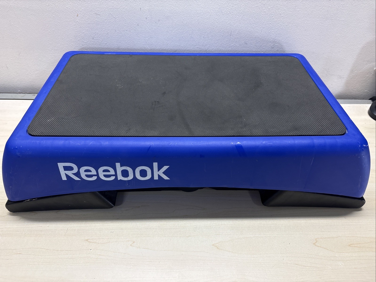 Reebok Professional Aerobic Step (R5STEP05) 5 Level Blue Stepper Riser Exercise