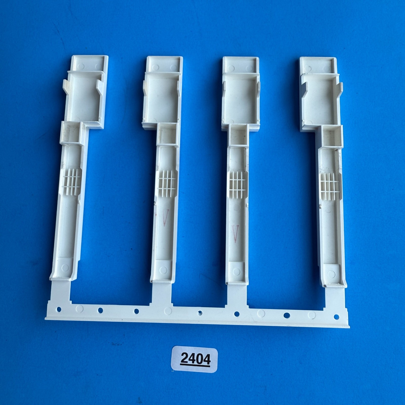 M-AUDIO O2 MIDI Controller Keyboard Used Part: White Keys [C-E-G-B] 4 Key Set