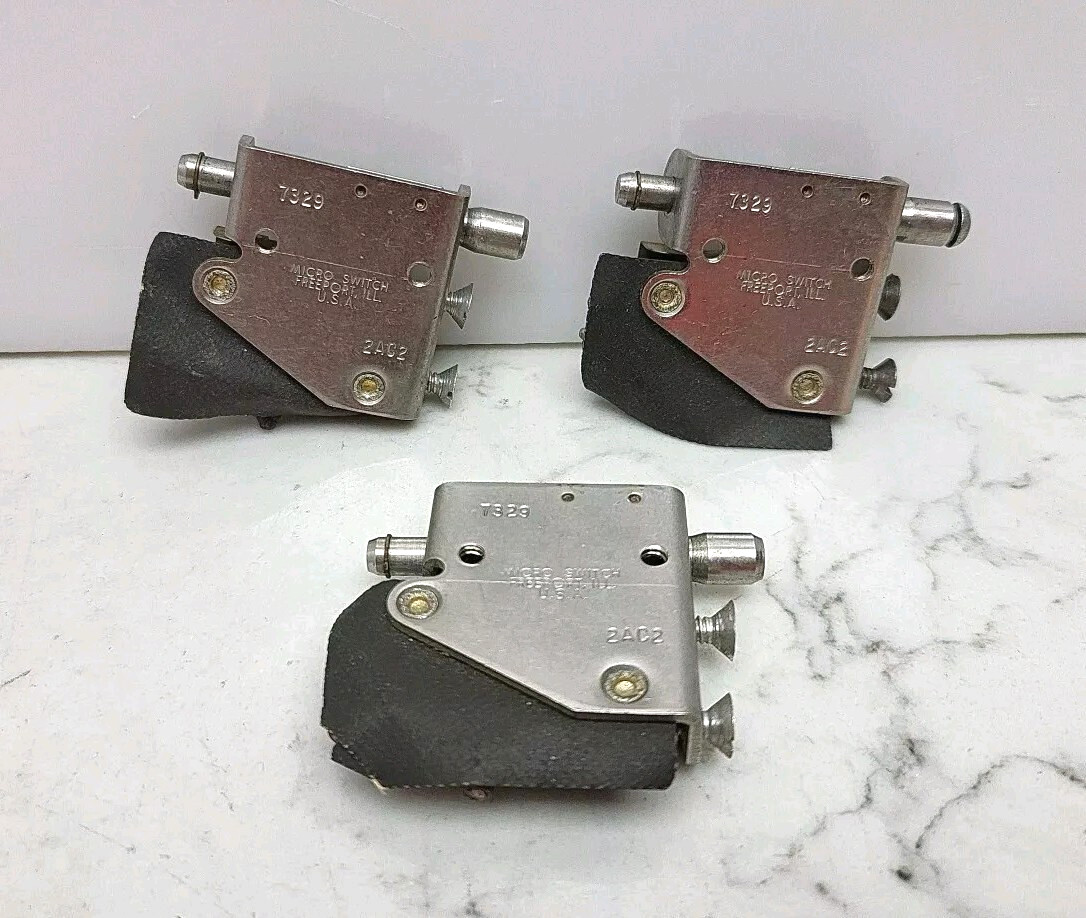 3 Pack Honeywell 2AC2 Micro Switch Level Switch 7329 Used