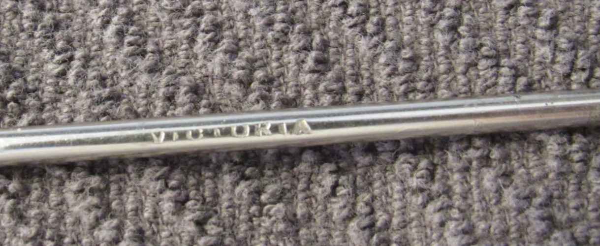 Vintage Victoria Crochet Hook