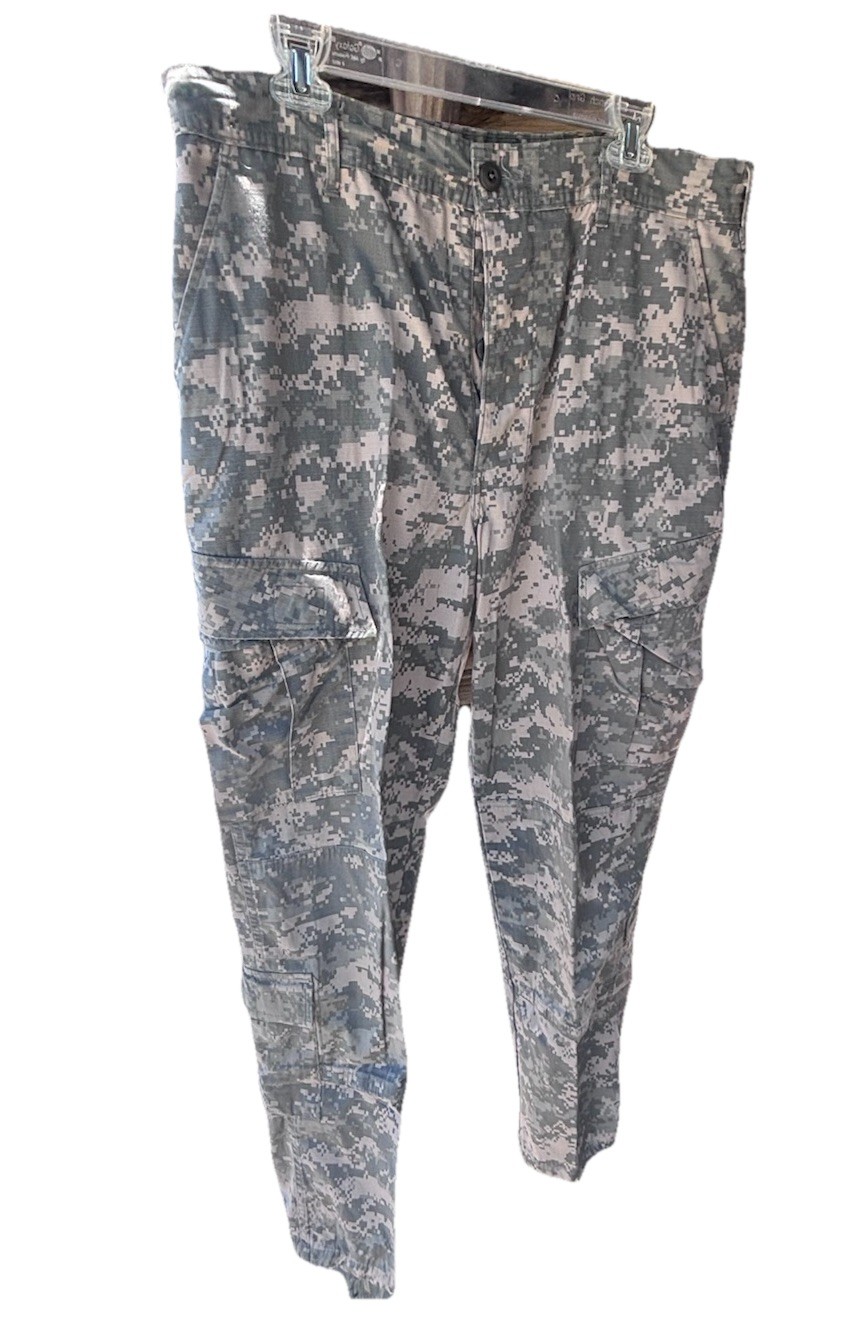 Army ACU Digital Camo Pants  Large Regular