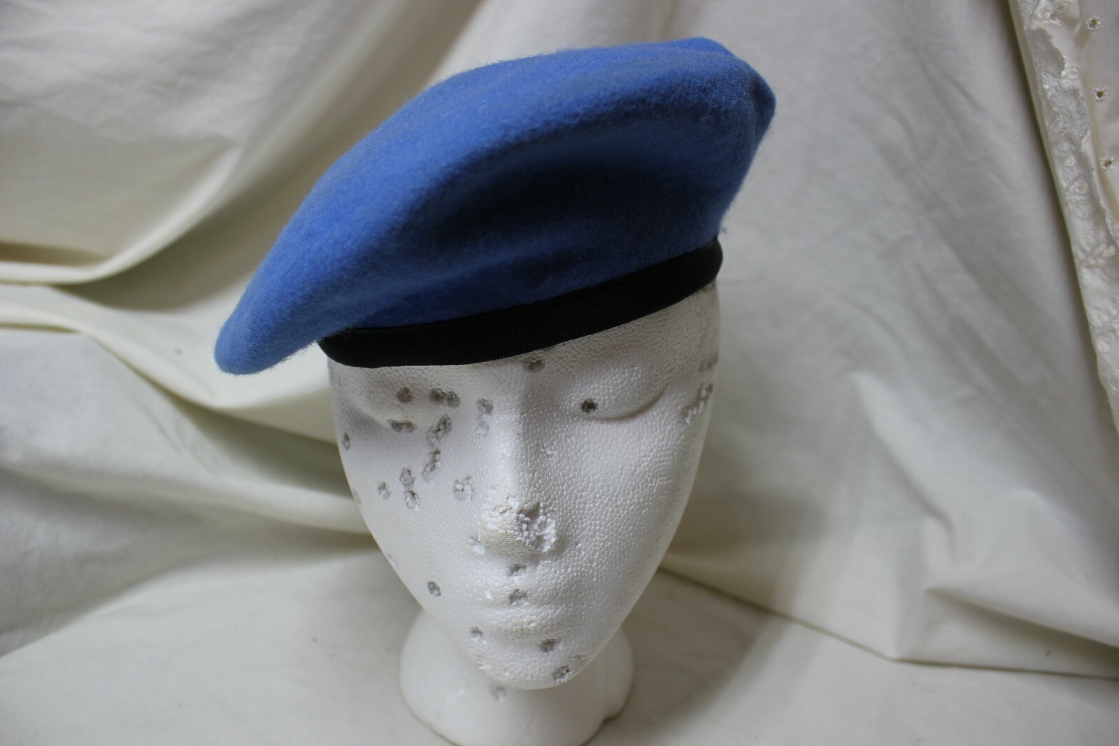 UN UNITED NATIONS PEACEKEEPING FORCE HILLS Pure Wool Beret