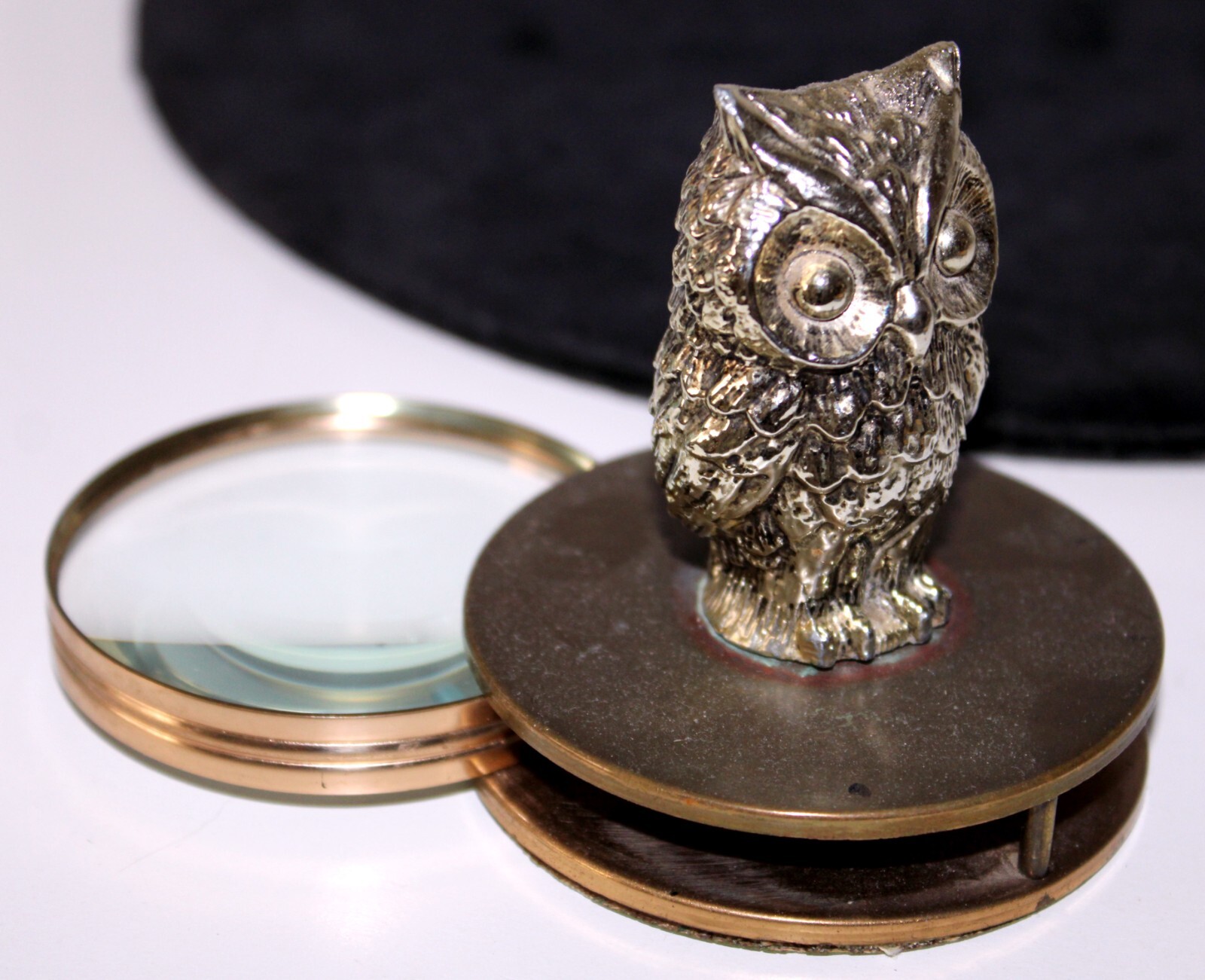 Sculpted OWL Magnifying Glass Desk Ornament 3x3.5 inch Mid Century
