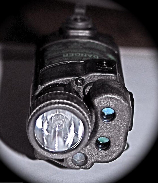 AN/ PEQ-14 Integrated IR/Visible Laser & White Light IR ILLUMINATOR H&K Mk23