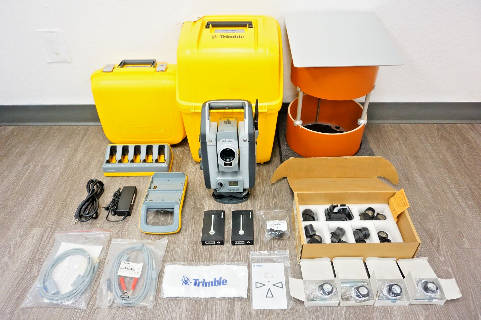 Trimble S9 DR Plus Robotic Total Station 1" Sec  Active Track  Monitoring kit