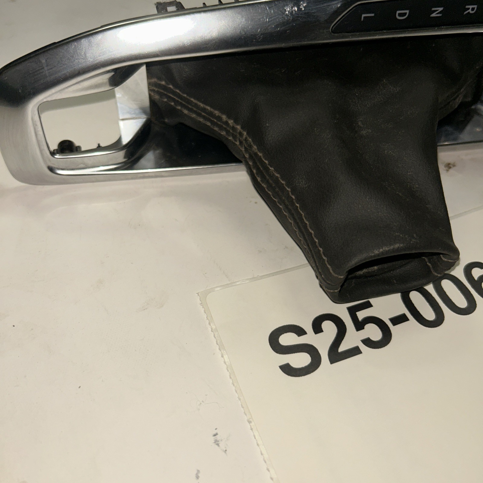 2024 CHEVROLET TRAX CONSOLE SHIFT SHIFTER GEAR POSITION INDICATOR & BOOT OEM