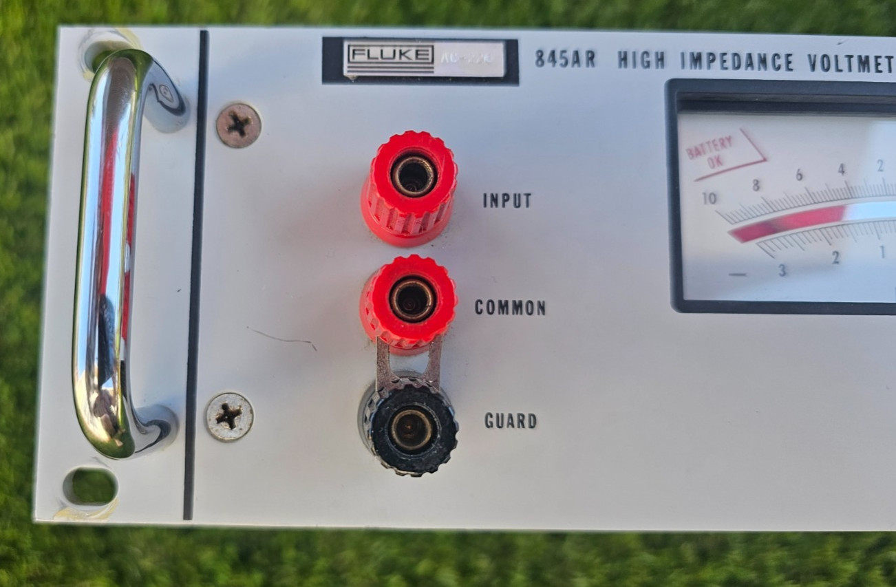 Fluke 845AR High Impedance Voltmeter - Null Detector