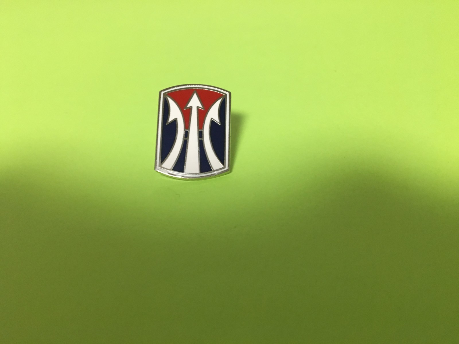 US ARMY 11TH INFANTRY BRIGADE HAT PIN MEASURES 1 INCH