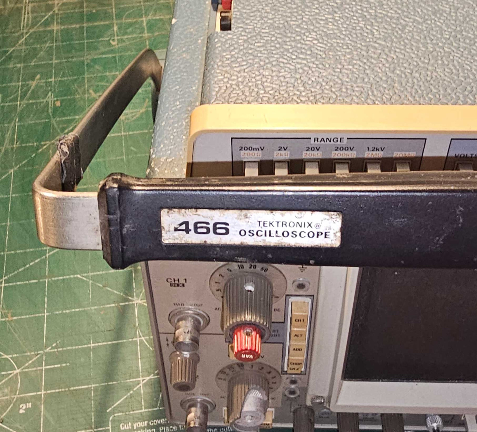 Tektronix 466 Storage Oscilloscope + DM44