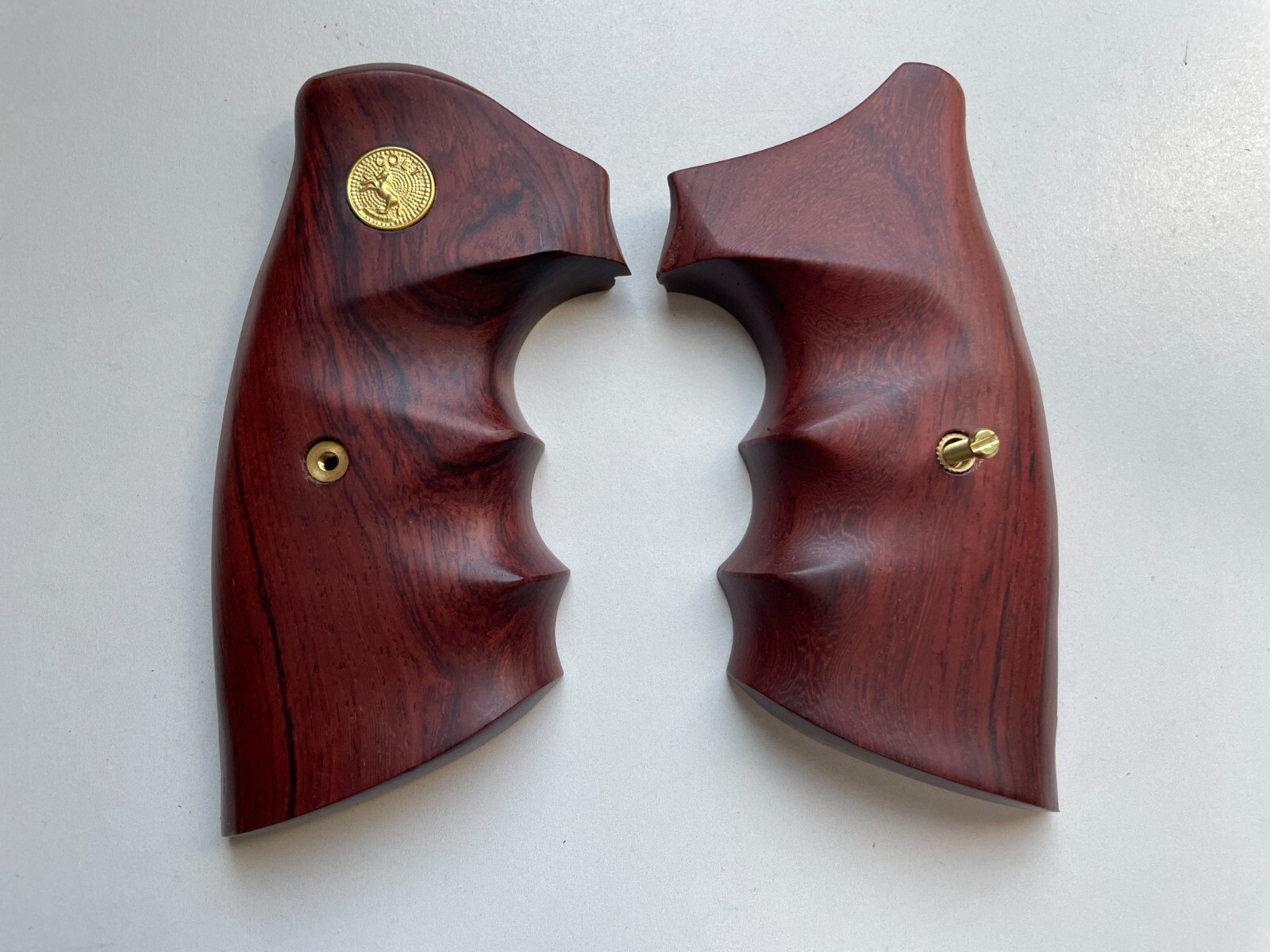 Rose wood Handmade Grip For Colt Python grips (I, E fr ame) opened back